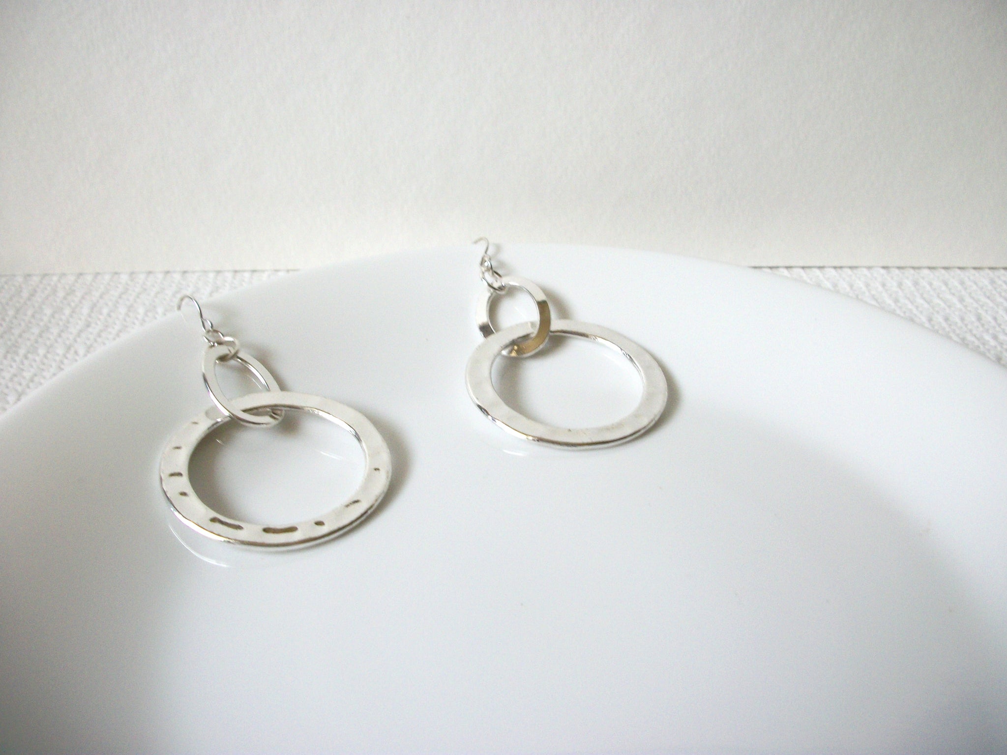 Retro Silver Toned Earrings 80520