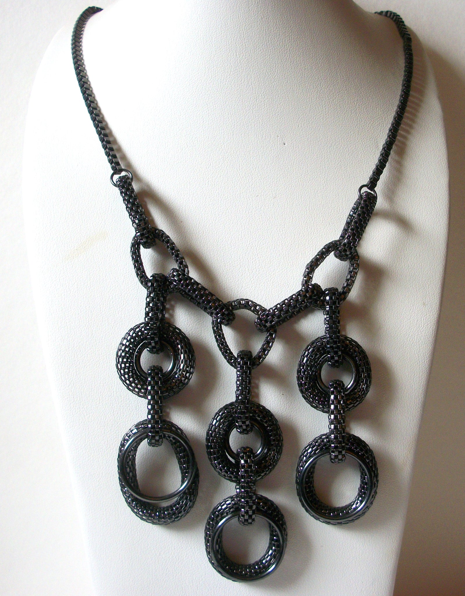 Retro Coil Loops Necklace 80520