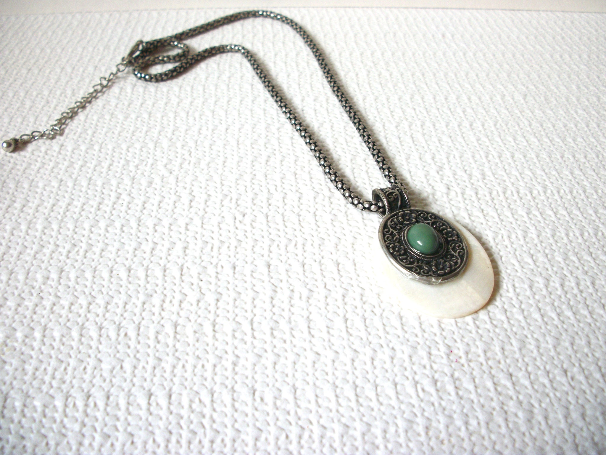 Vintage Southwestern Shell Necklace 81020