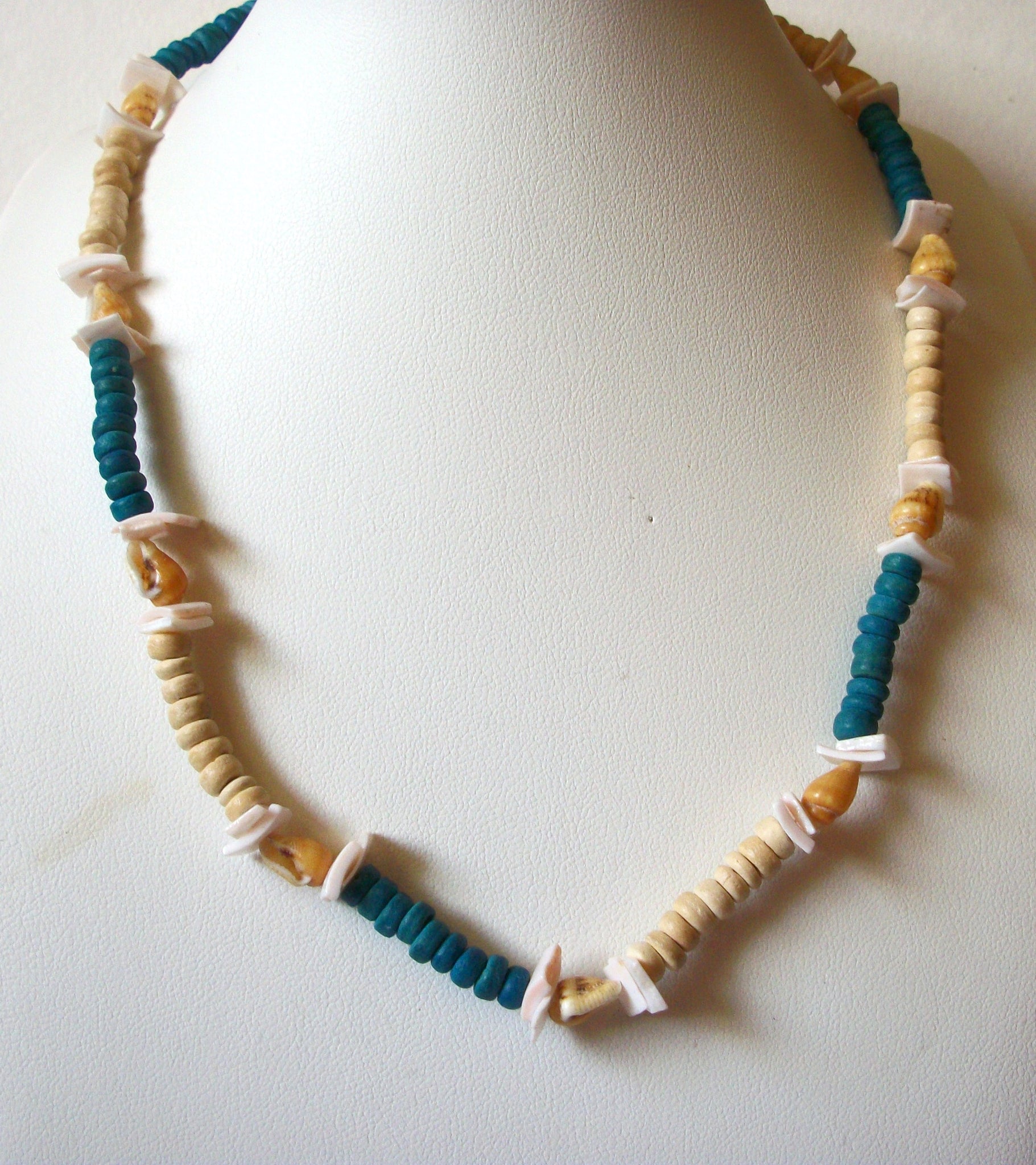 Bohemian Wood Shell Necklace 81120