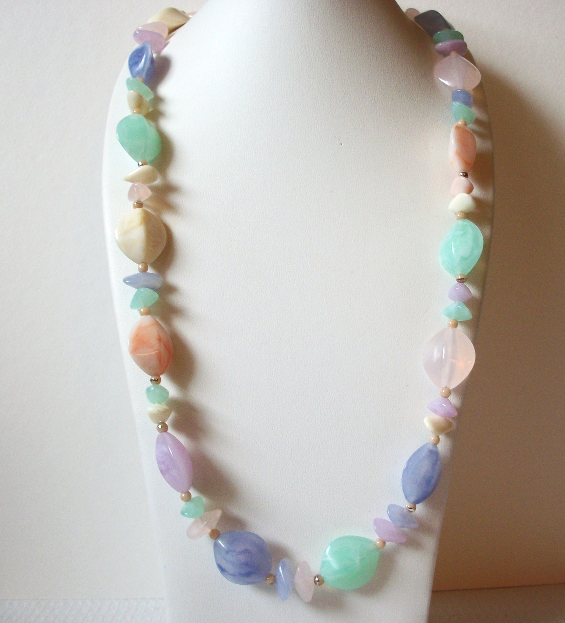 Retro Pastel Necklace 81220