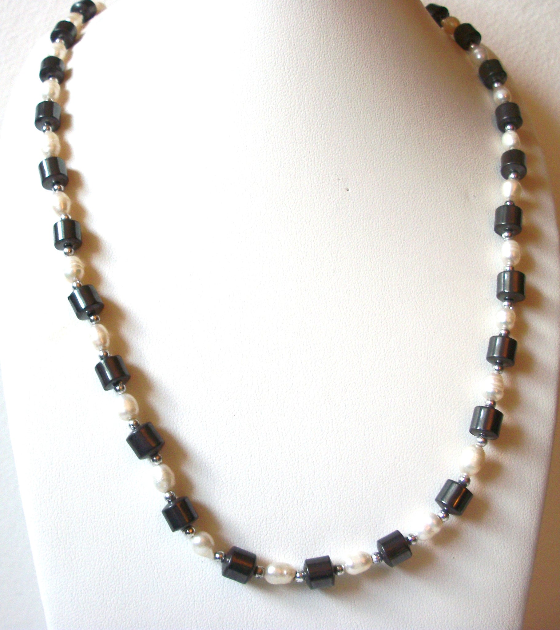 Vintage Glass Pearl Hematite Necklace 81820