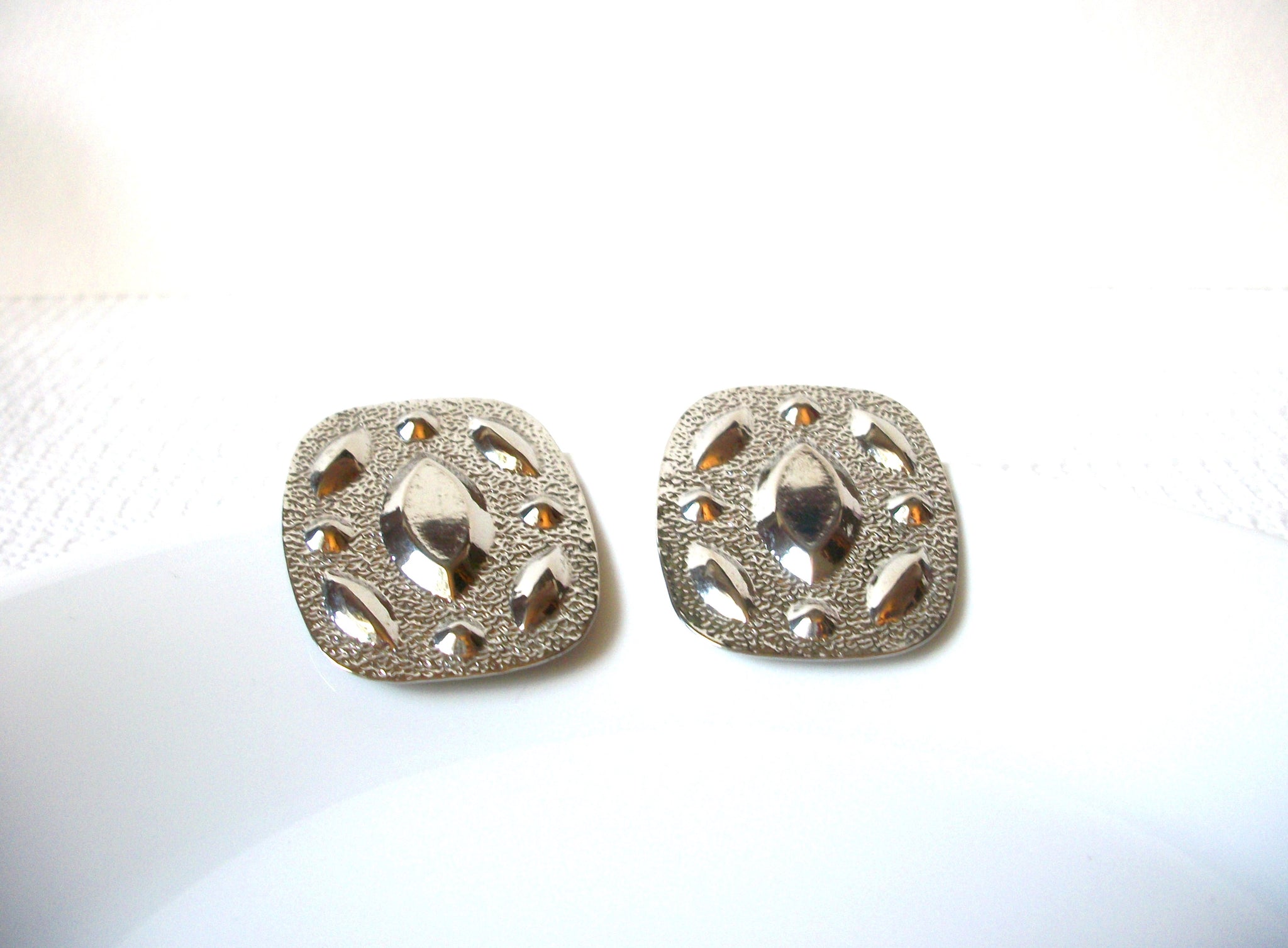 Retro Silver Toned Spanish Earrings 82020