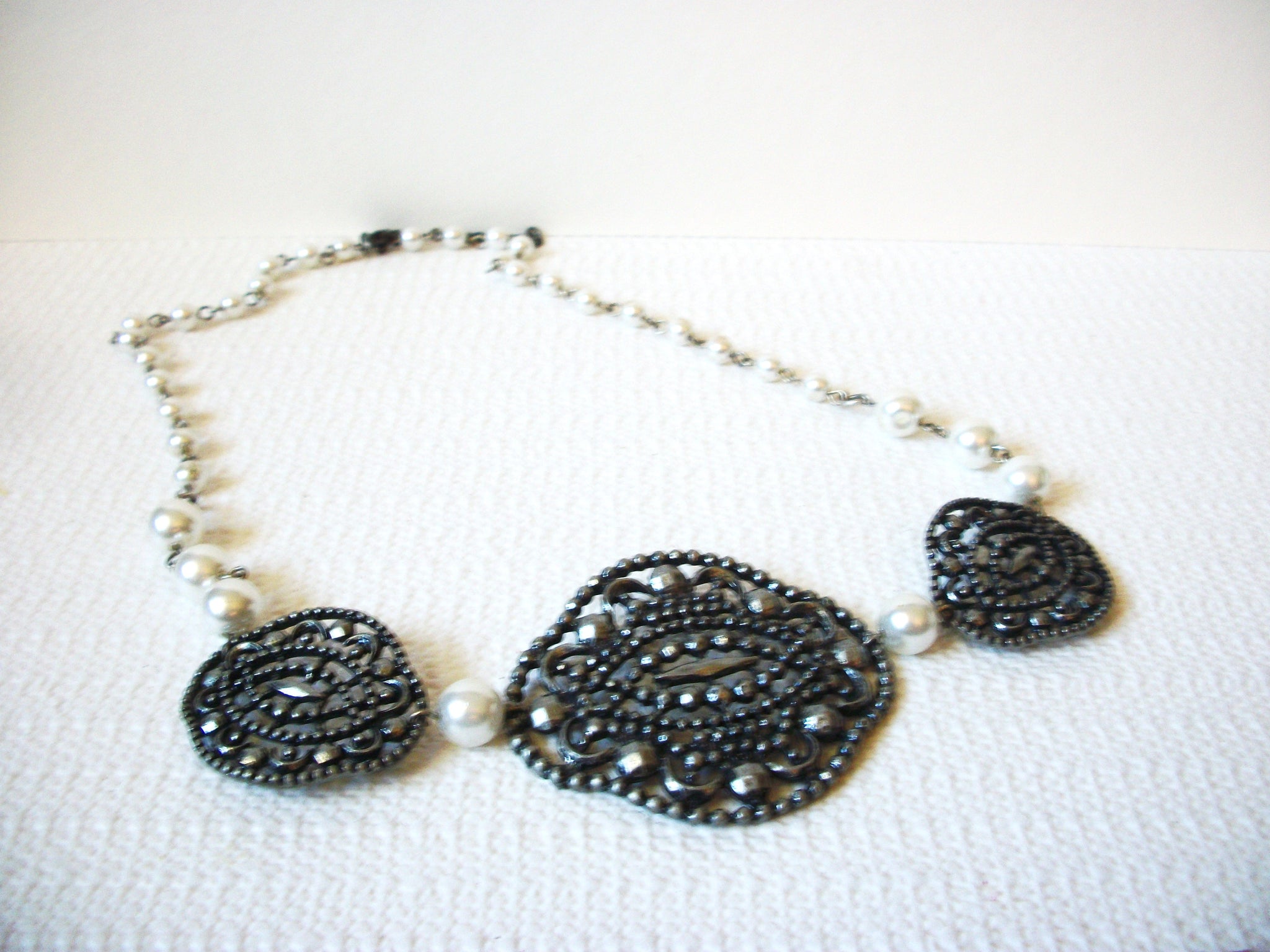 Retro Faux Pearl Scroll Work Necklace 82520