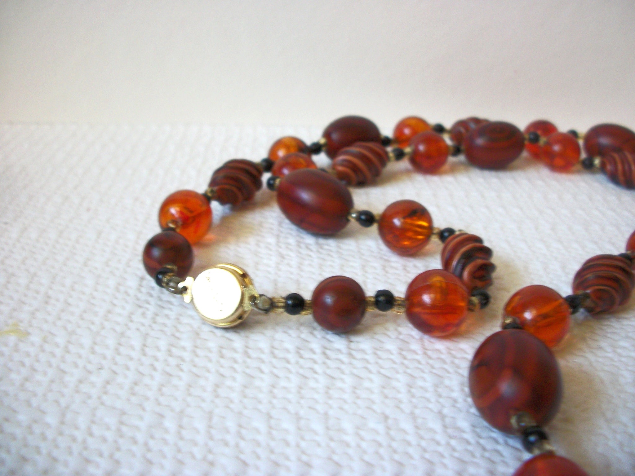 Vintage HONG KONG Necklace 82820