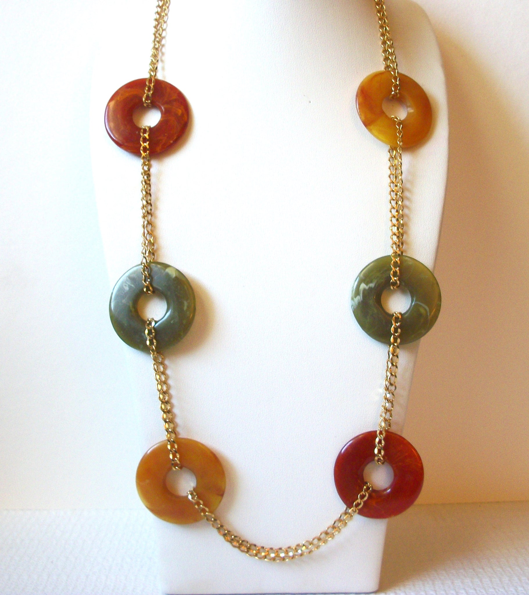 AVON Lucite Necklace 82820