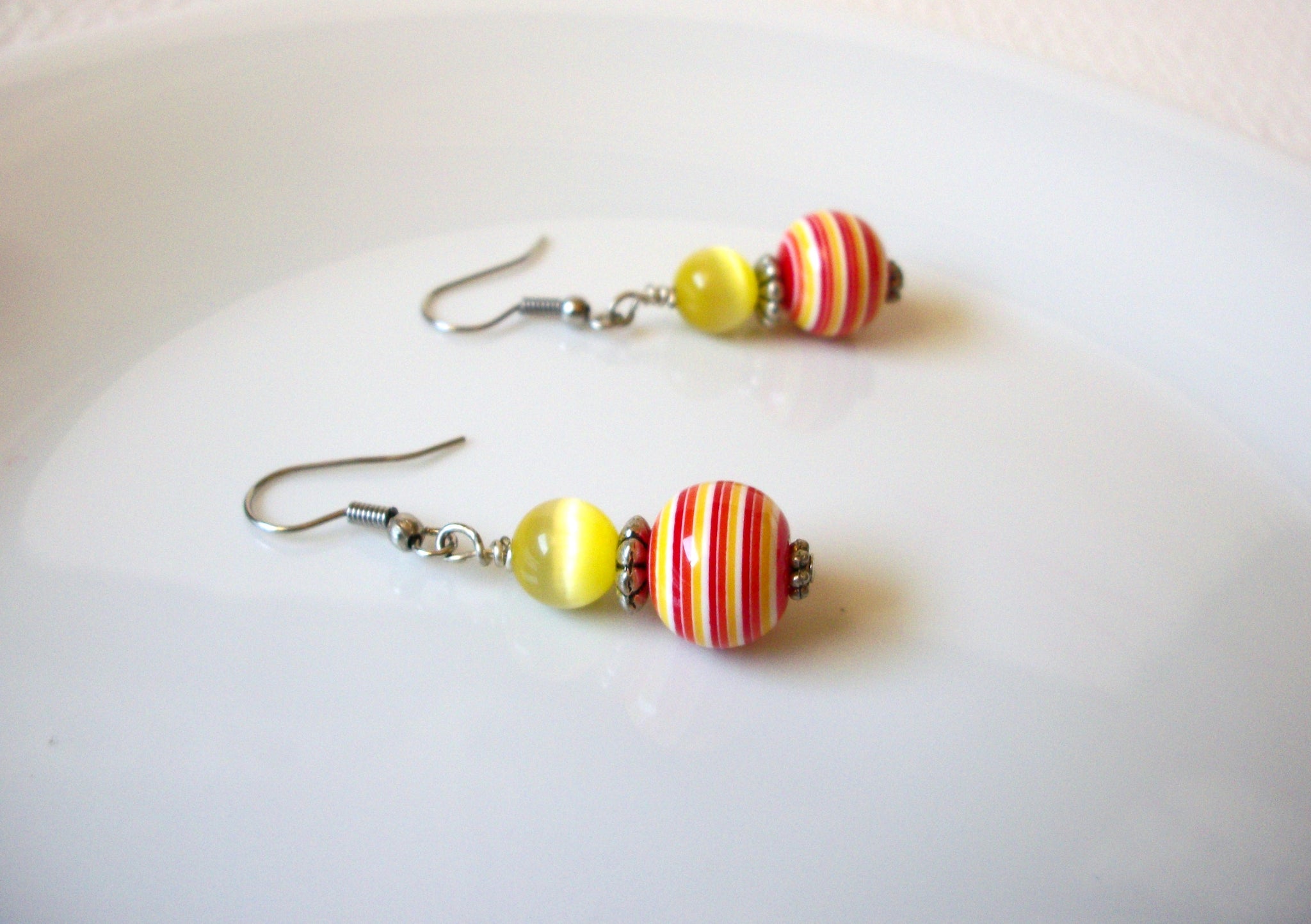 Retro Colorful Lucite Earrings 82920