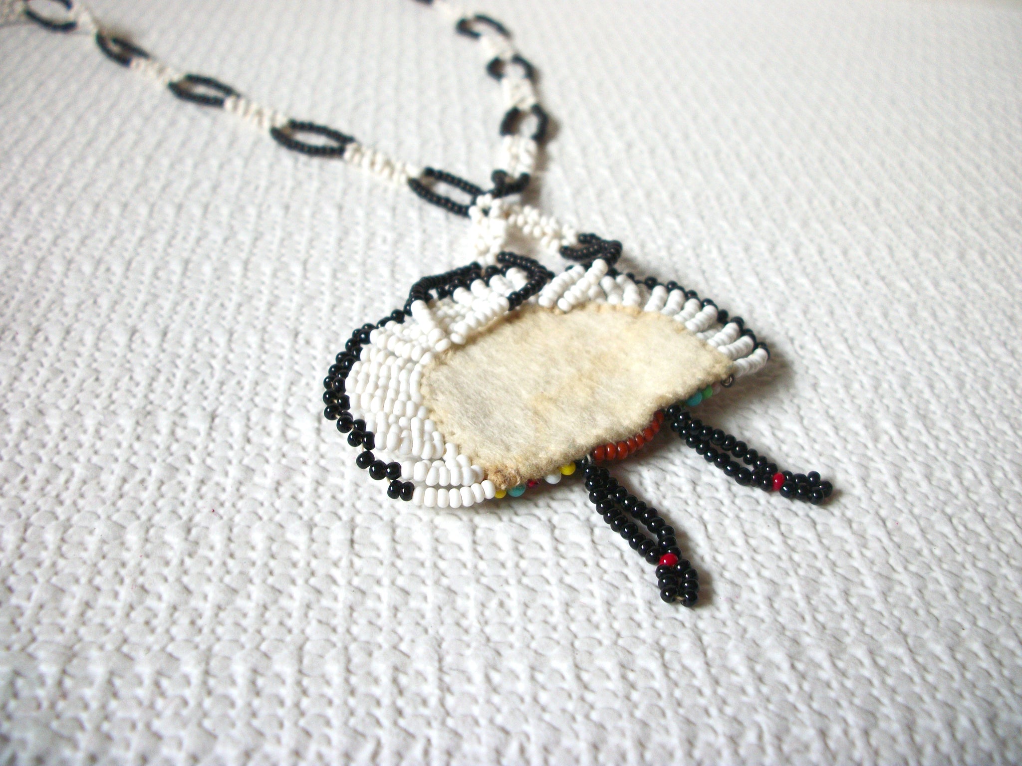 Vintage Native American Glass Necklace 90320