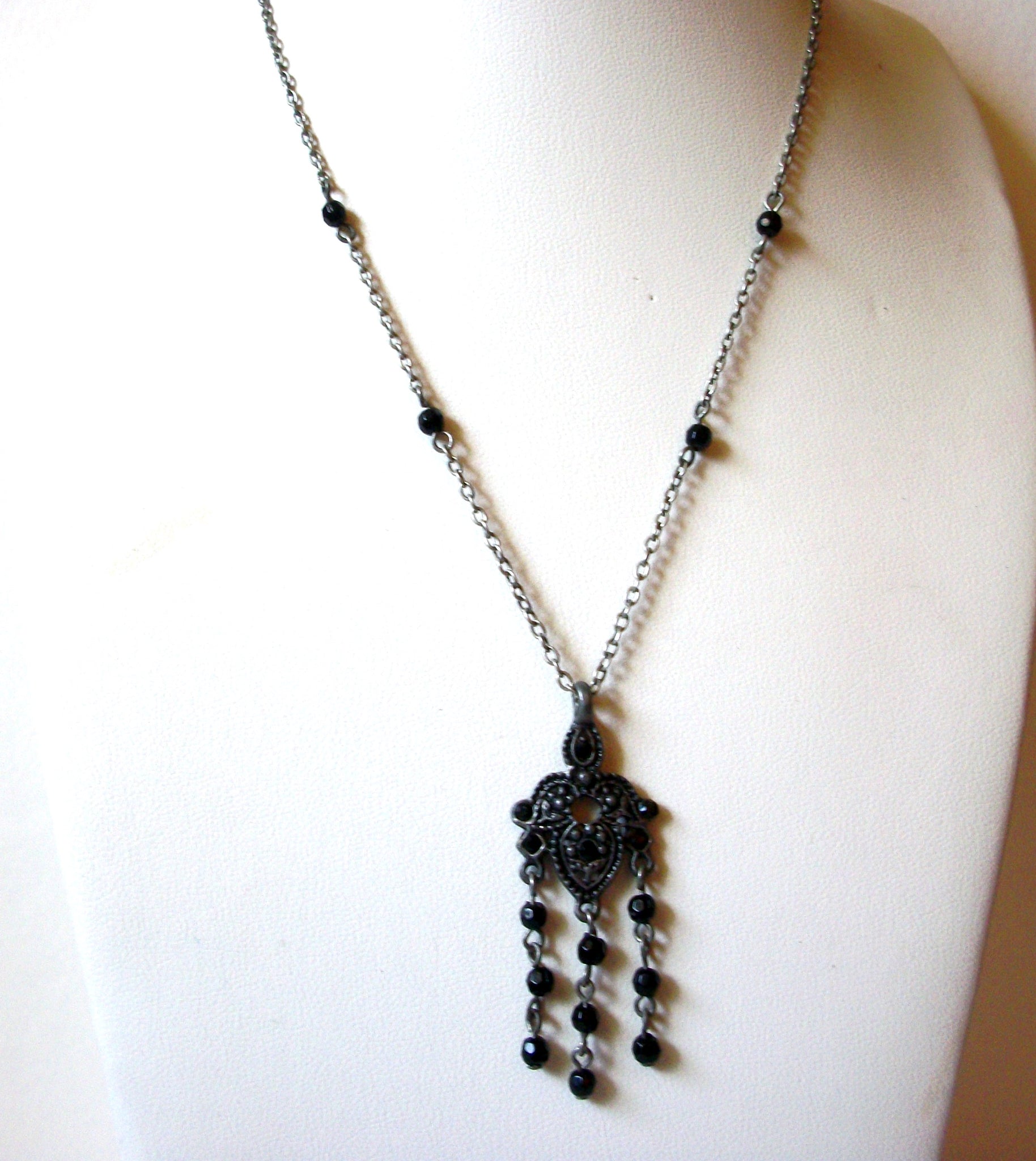 CLAIRE`s Silver Black Necklace 90620
