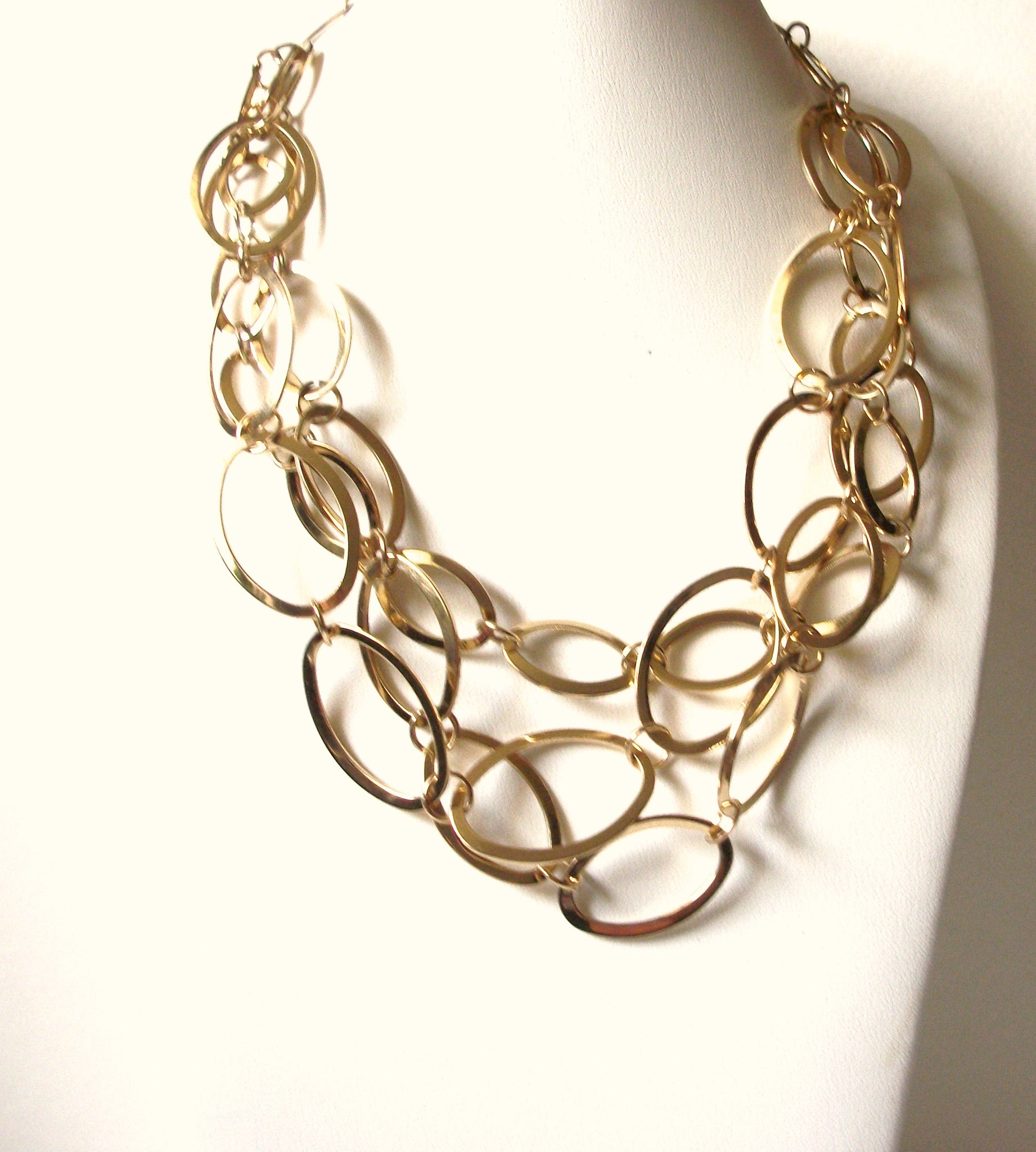Daisy Fuentes Gold Toned Necklace 91420