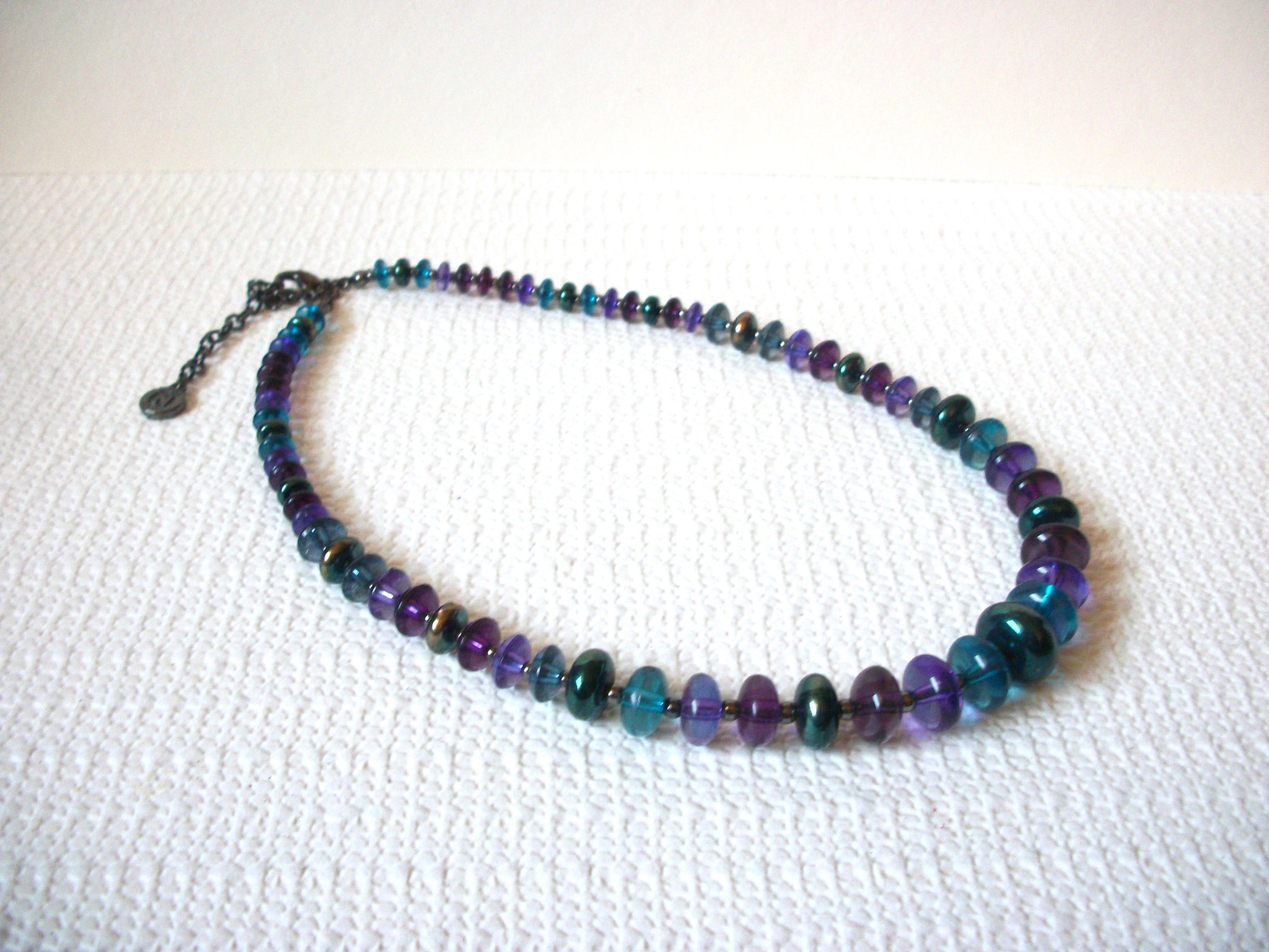 Vintage NAPIER Iridescent Lucite Necklace 91620