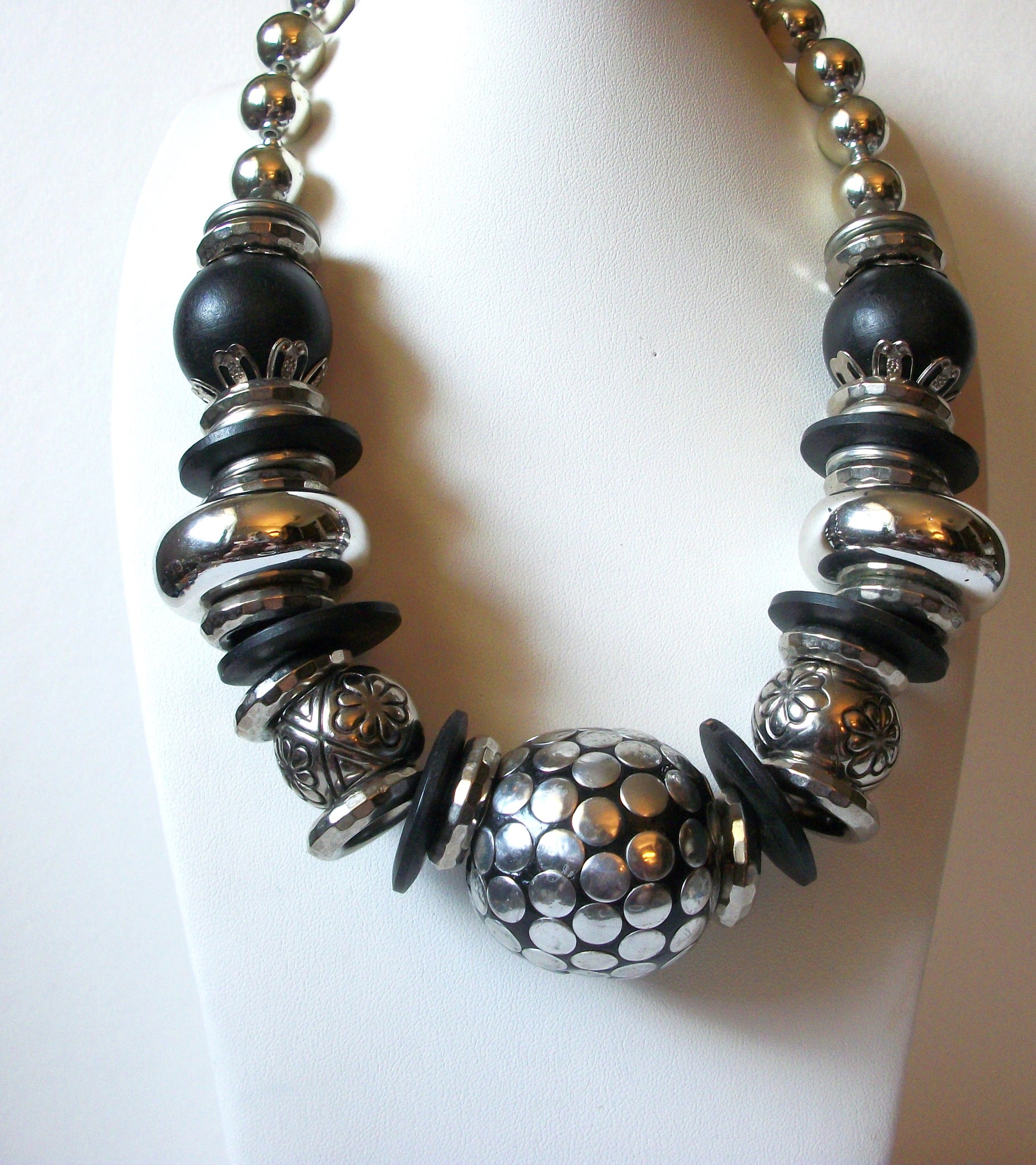 Retro Silver Black Massive Bohemian Necklace 91720