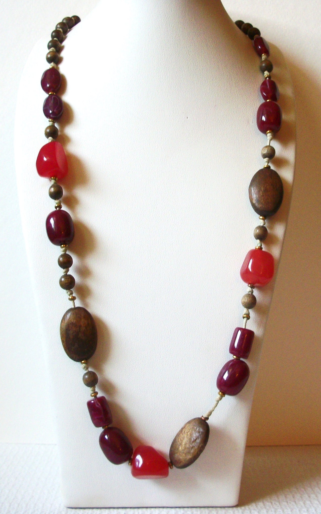 Retro Orange Brown White Necklace 92220