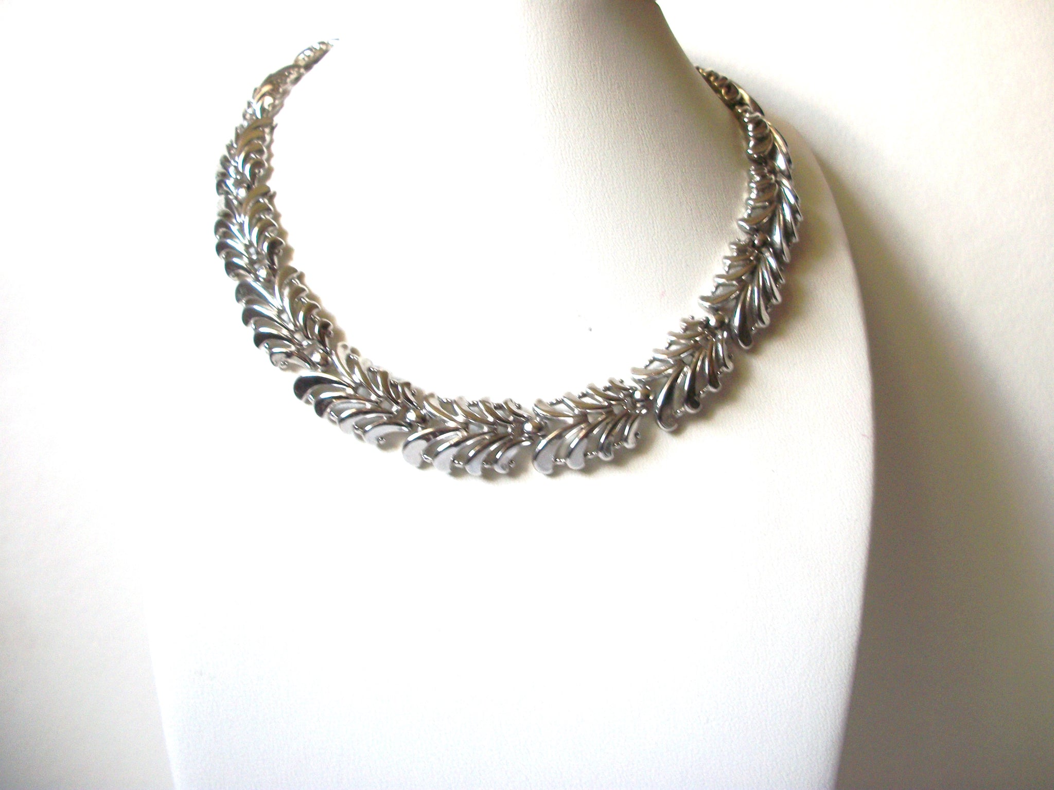 Vintage TRIFARI Art Deco Silver Necklace 92420