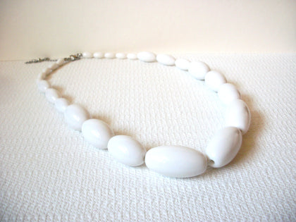 Retro Chunky White Necklace 92620