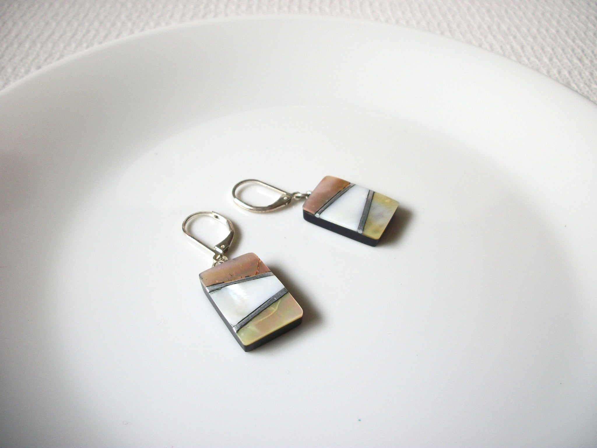 Vintage Shell Earrings 92820