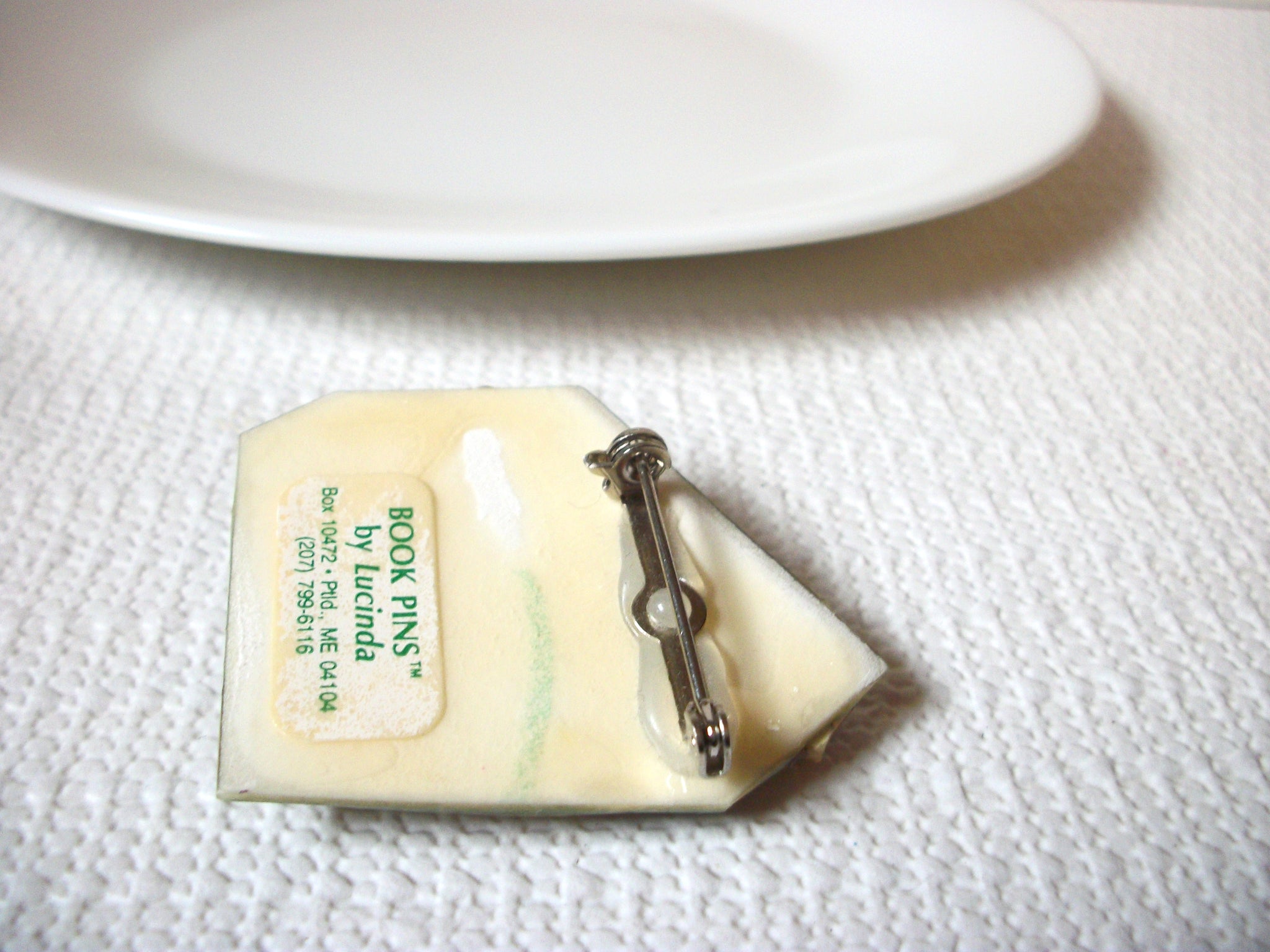 Vintage Lucinda Pin, Book Pins By Lucinda 100120