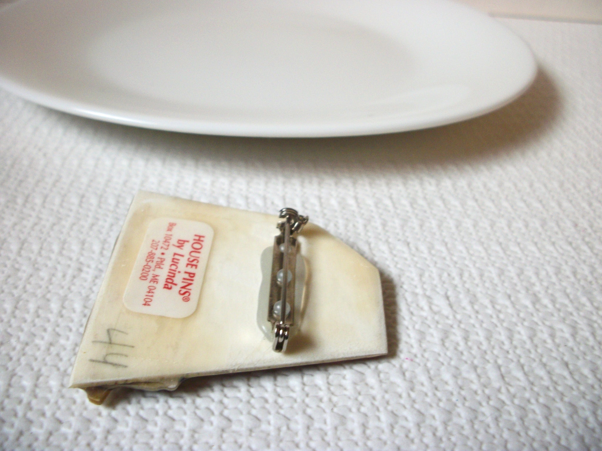 Vintage Lucinda Pin, House Pins By Lucinda 100120