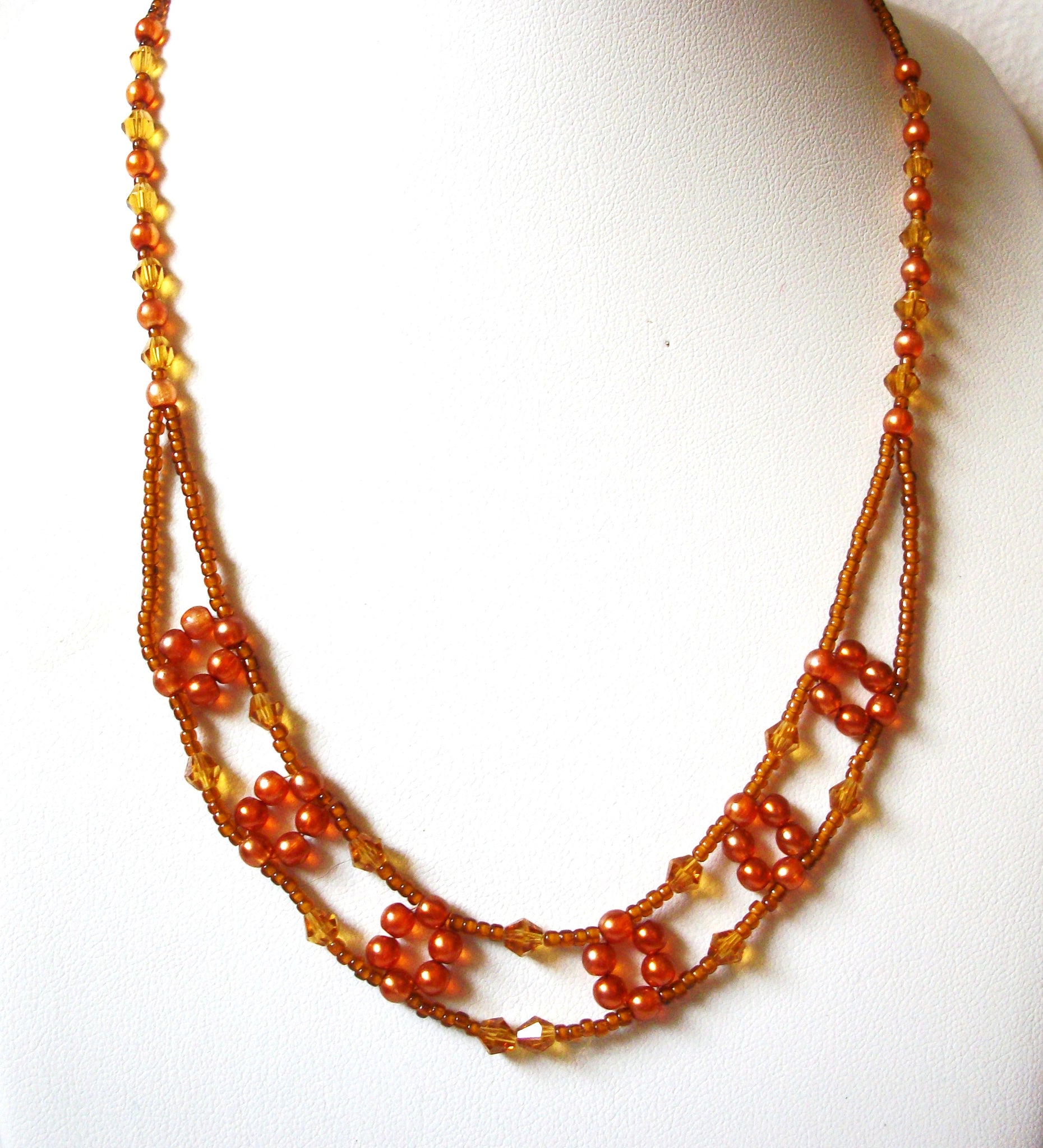 Vintage Glass Necklace 100120