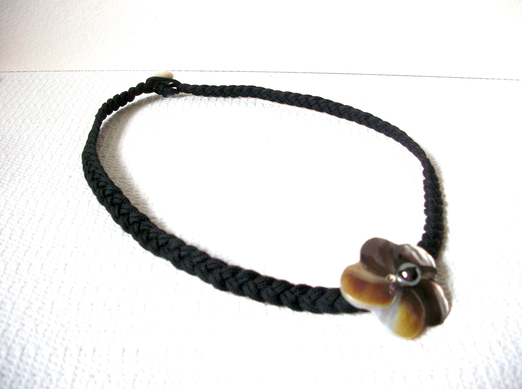 Vintage Shell Flower Necklace 100120