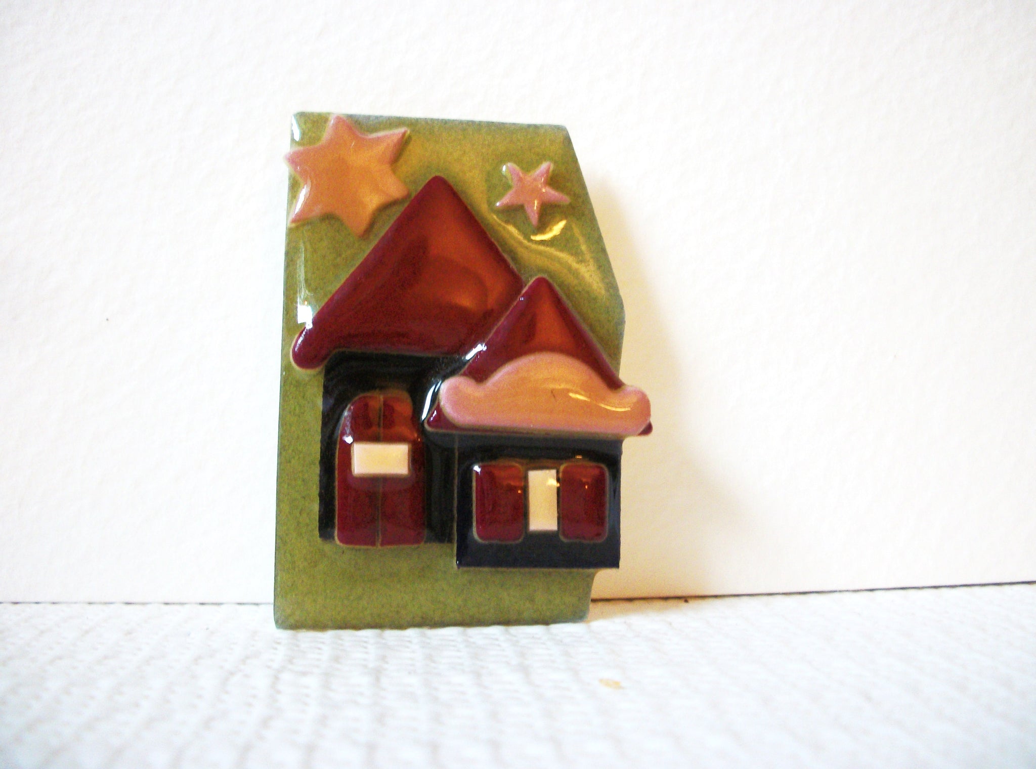 Vintage Lucinda Pin, House Pins By Lucinda 100220
