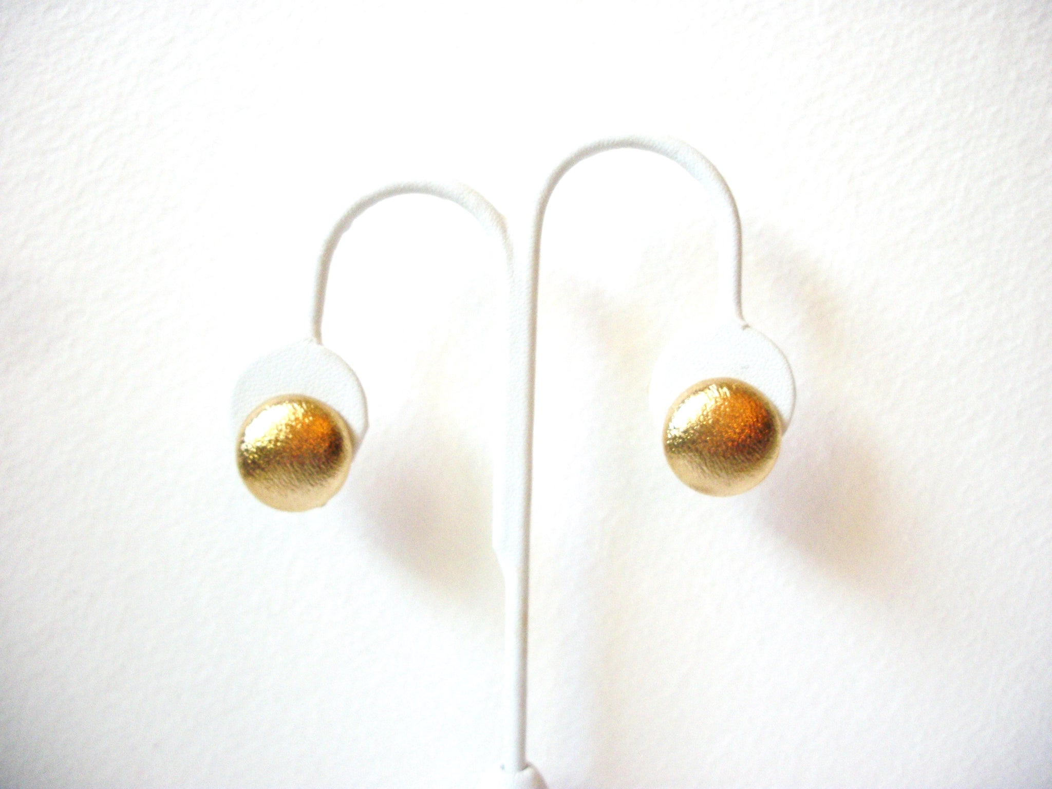 Vintage Gold Toned Earrings 100220