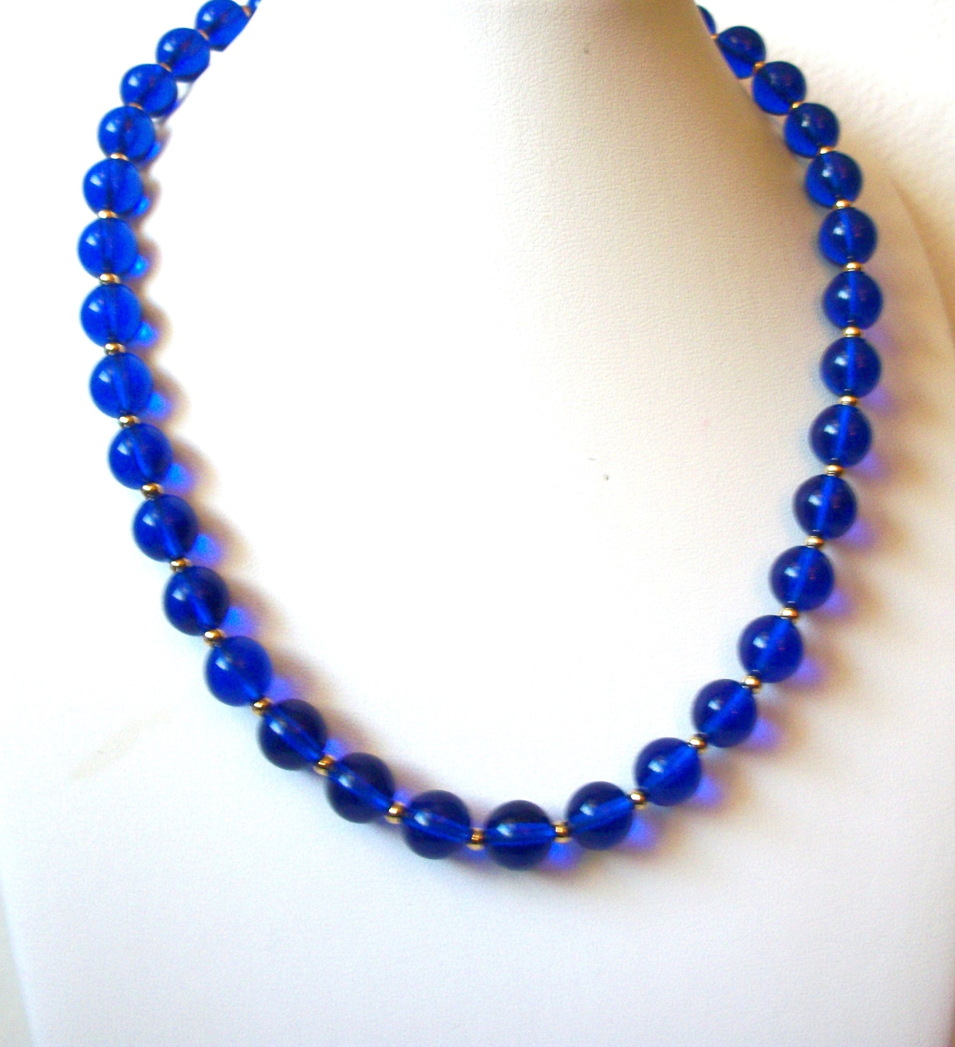 Vintage Cobalt Blue Lucite Necklace 100320