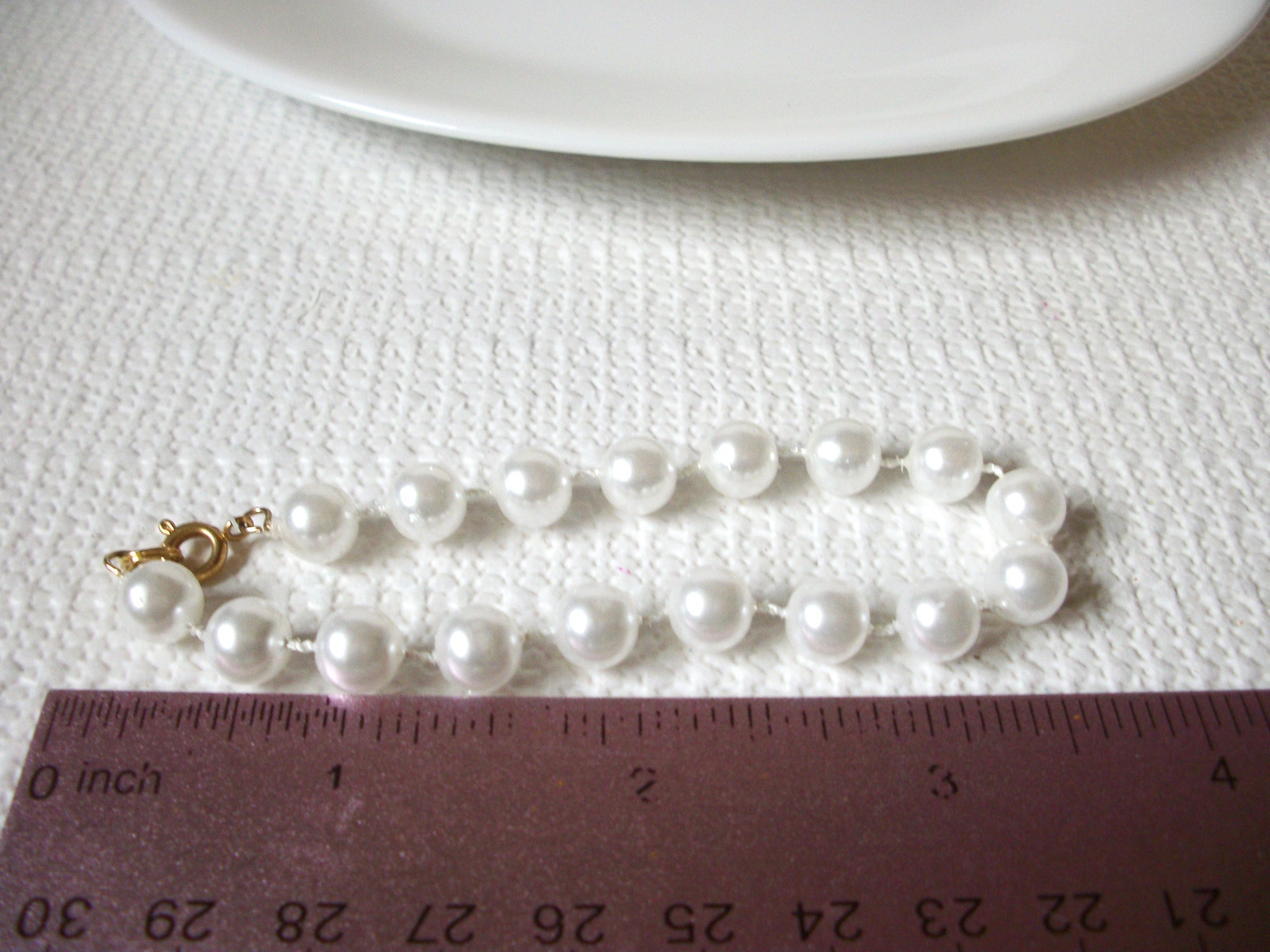 Retro White Faux Pearl Bracelet 100620