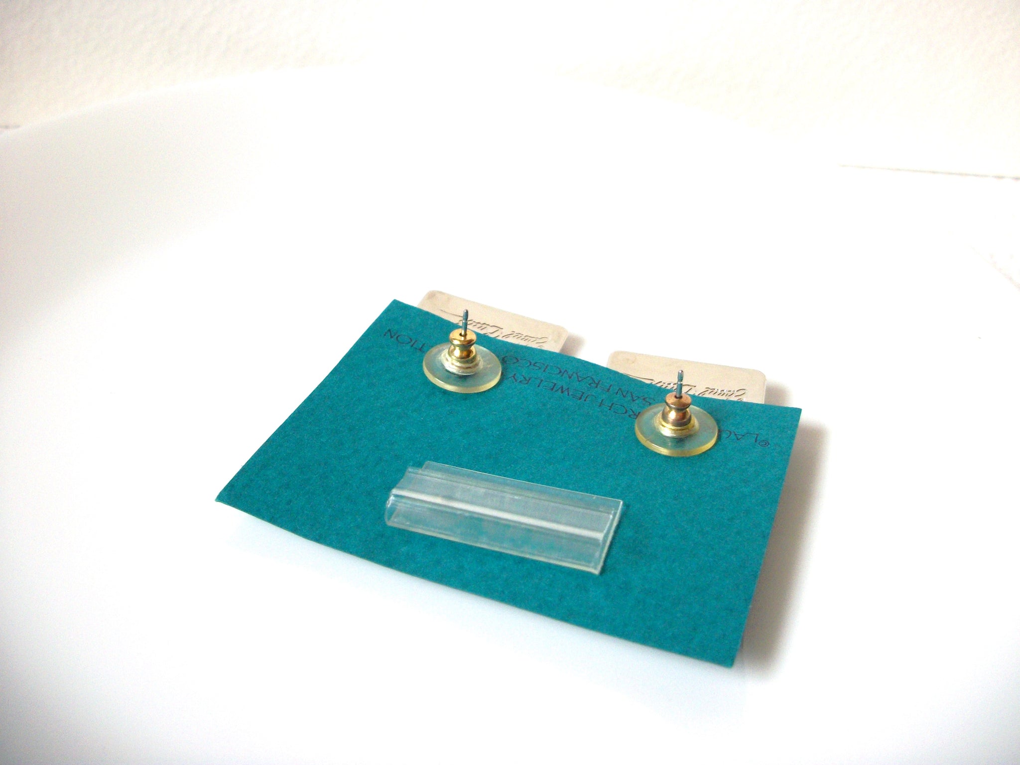 LAUREL BURCH Earrings 100720