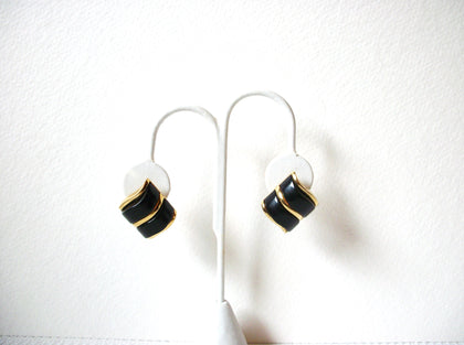 Vintage Gold Black Lucite Earrings100820