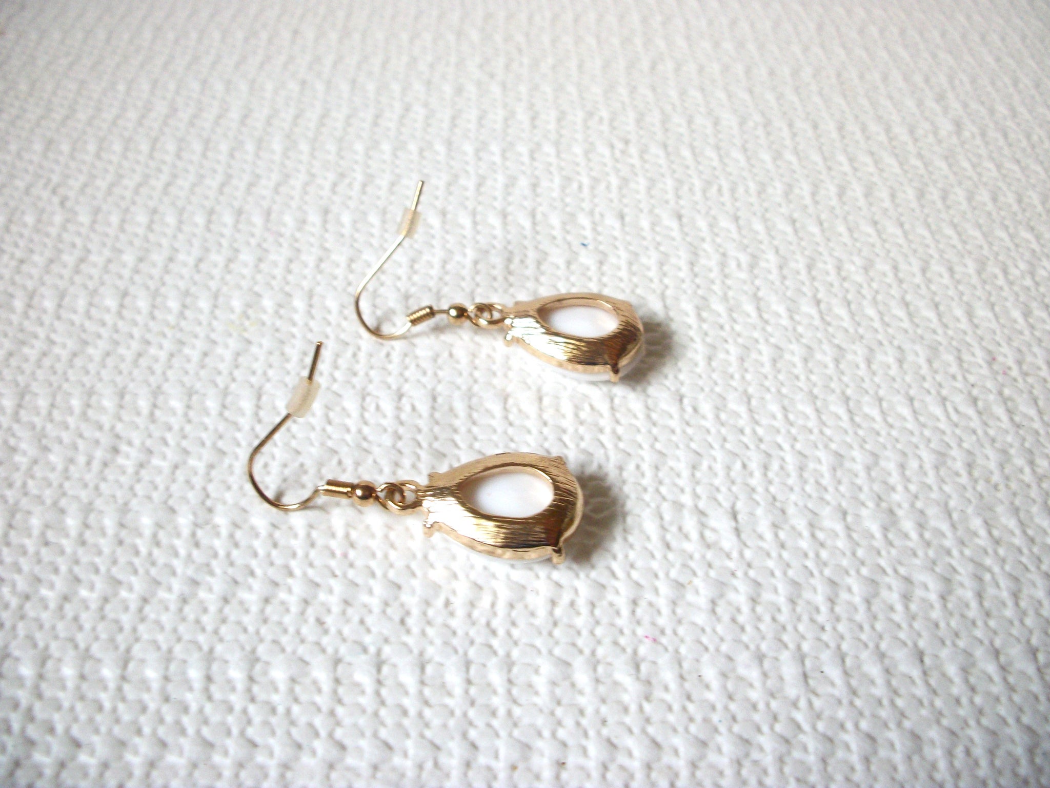 Retro Silver White Dangle Earrings 100820