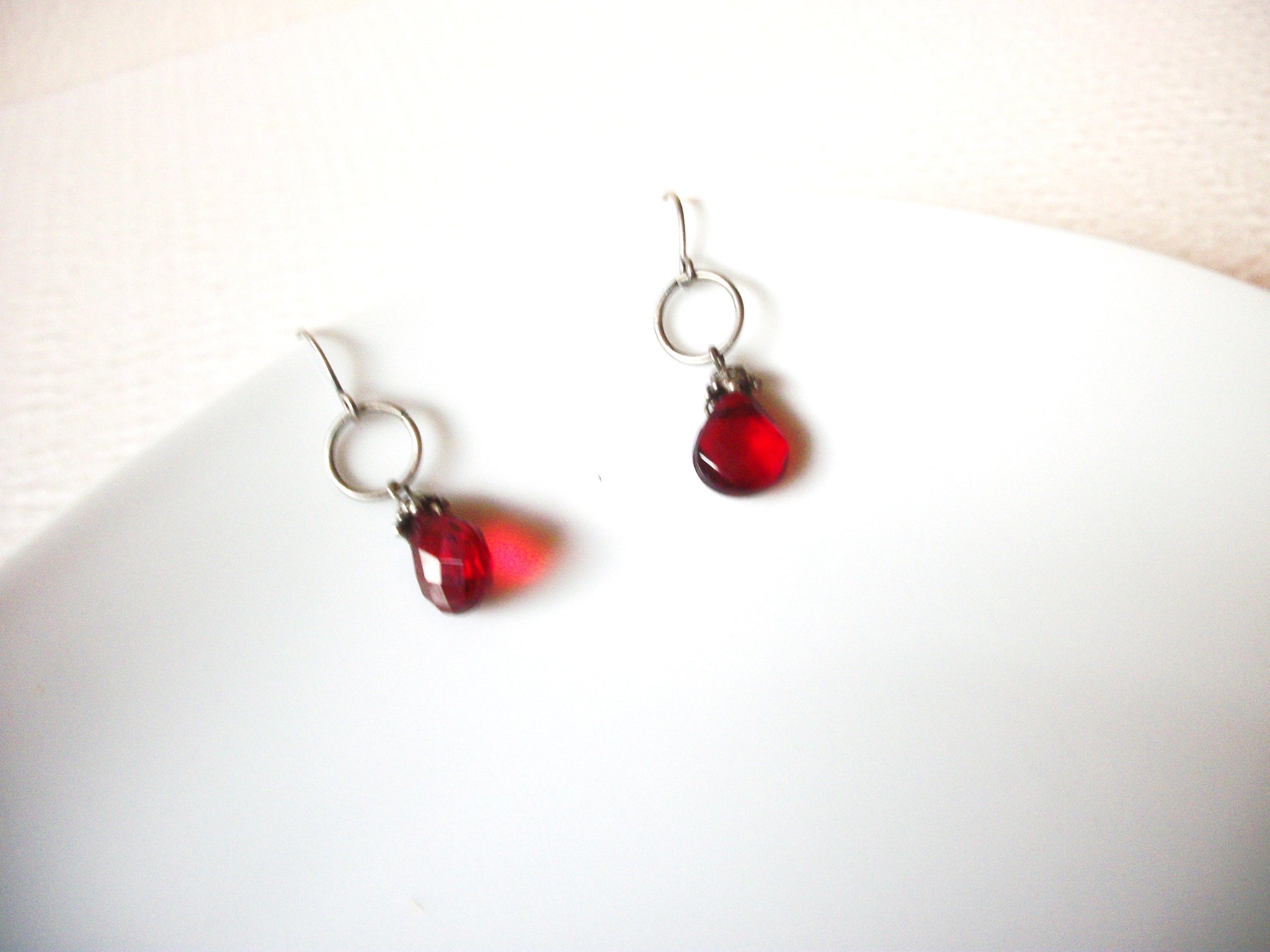 Dainty Red Dangle Earrings 81517