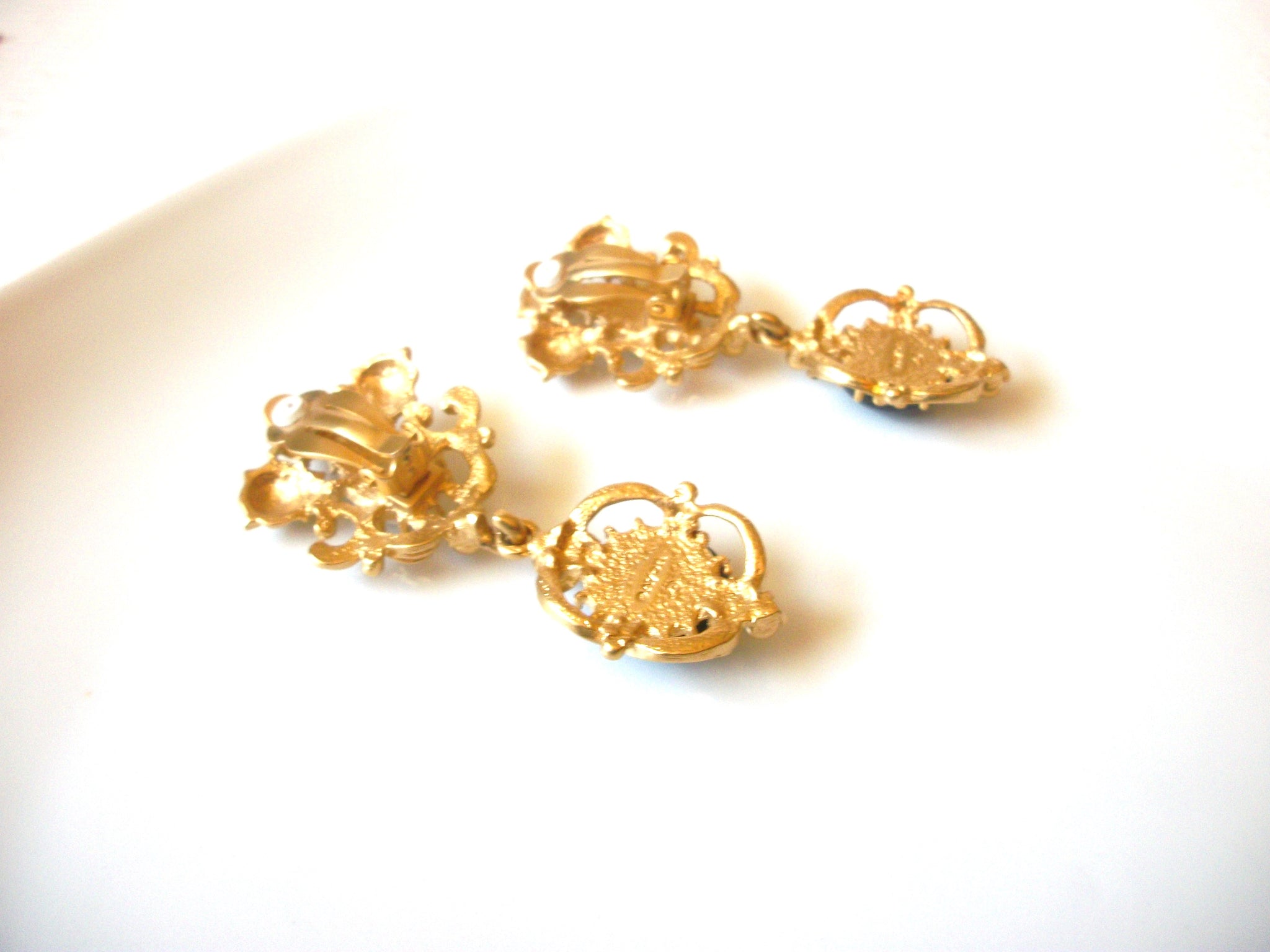 AVON Vintage Baroque Clip On Earrings 81517