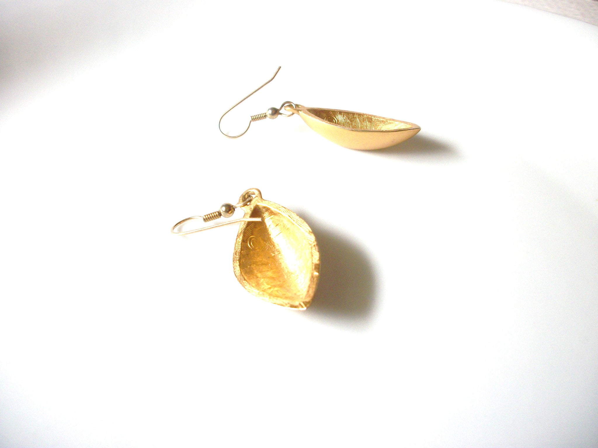 Vintage Matte Gold Toned Modernist Earrings 91617