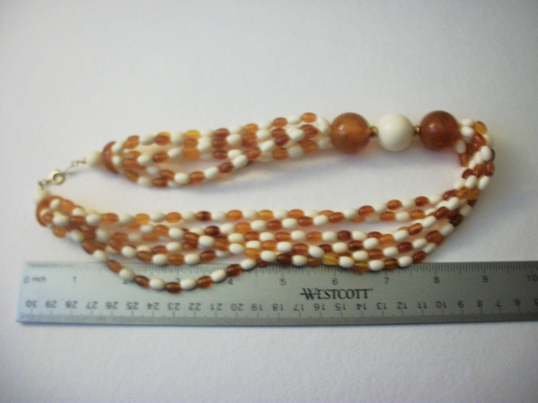 Vintage Lucite Necklace 52016