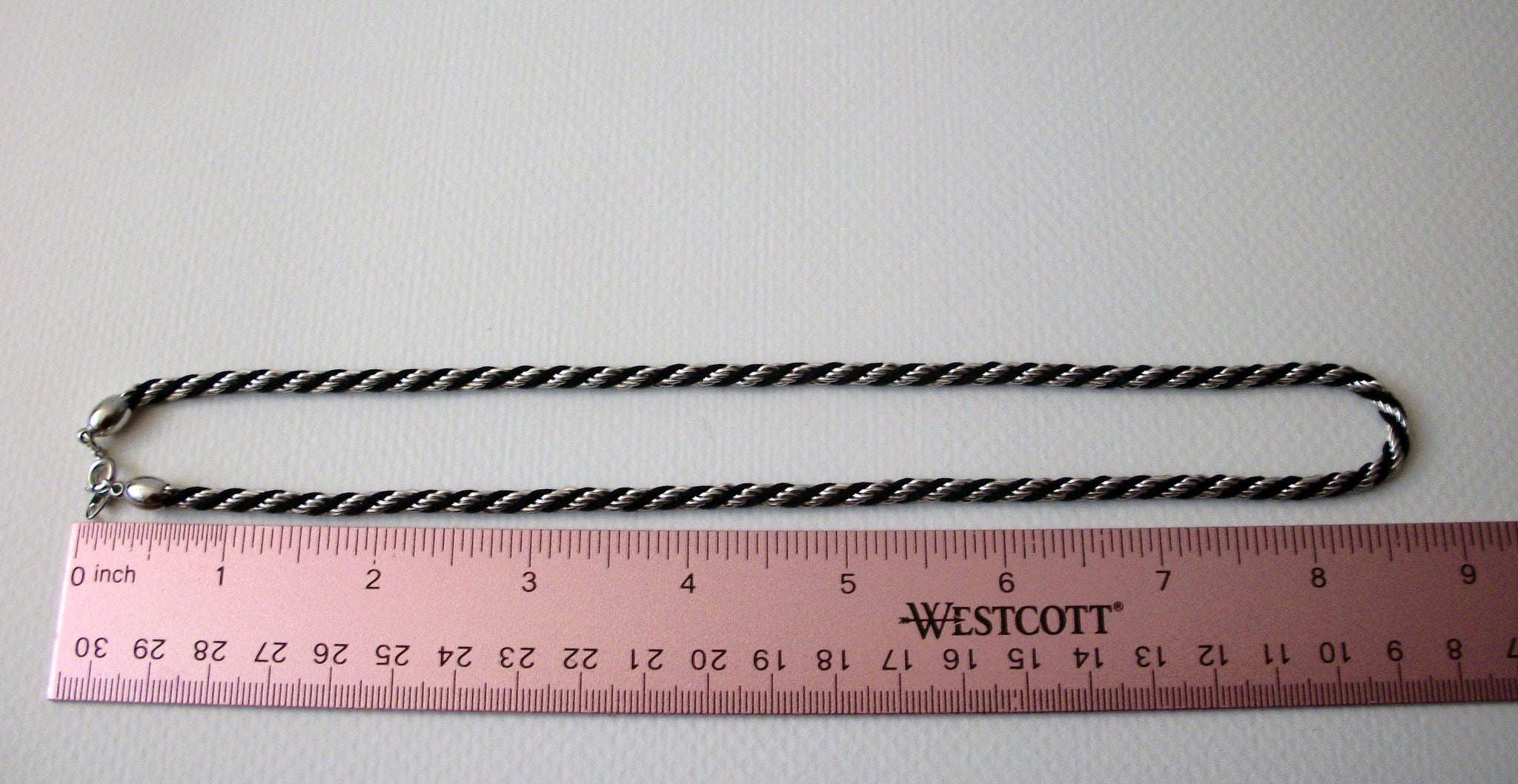 Vintage TRIFARI Silver Black Necklace 71218