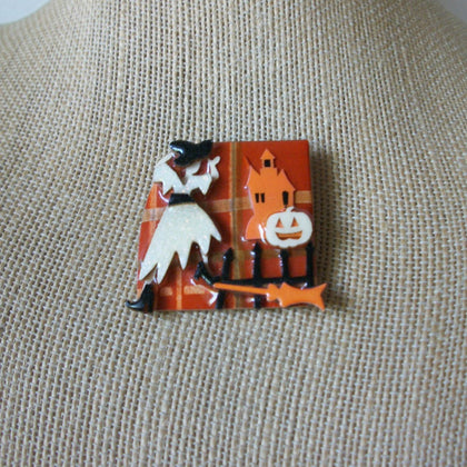 Hard To Find Lucinda Halloween House Pin Ghost Witch Broom 61318