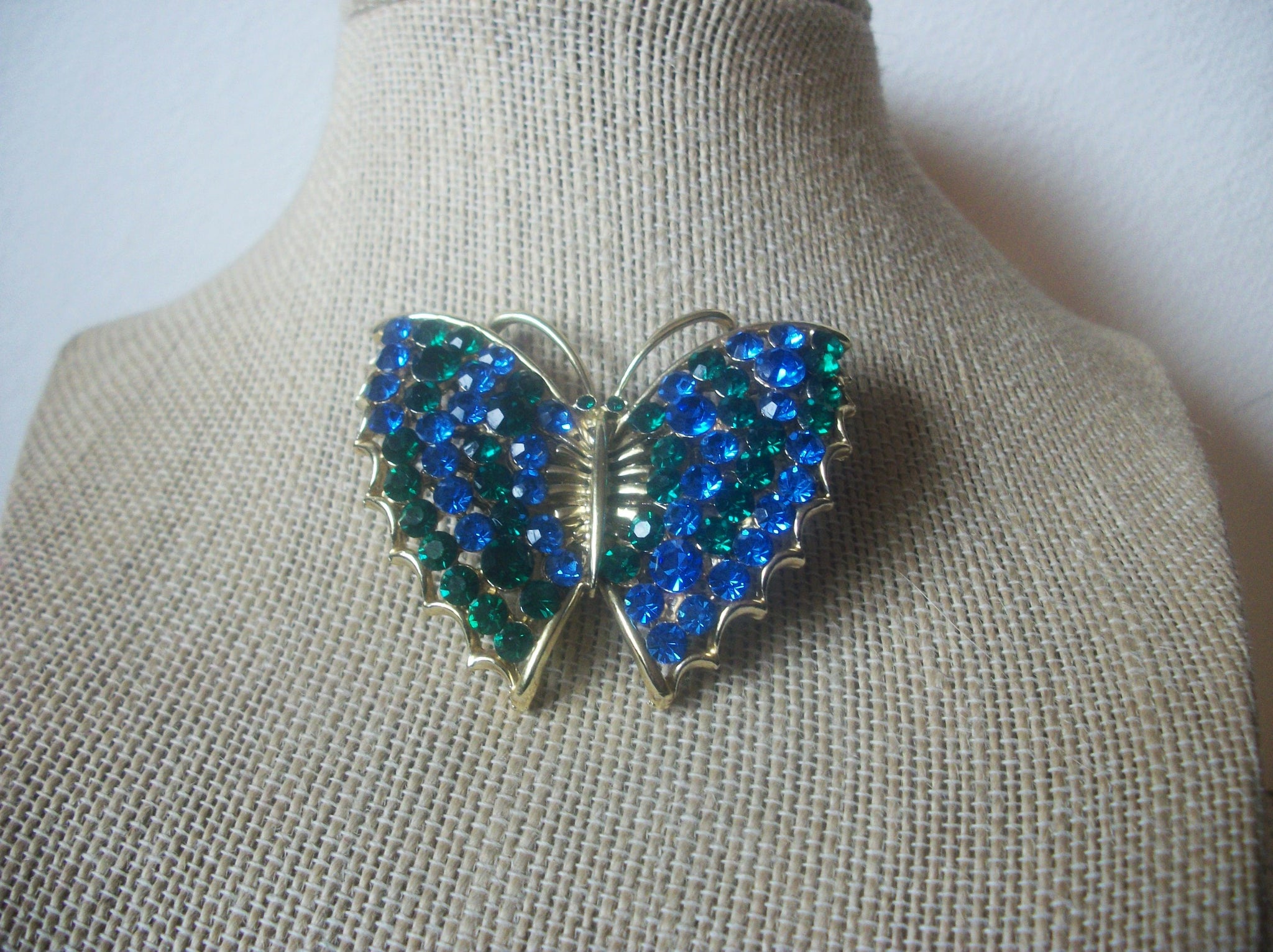 Blue Green Crystals, Rhinestones Gold Tone, Butterfly Pin Brooch, Vintage 022521