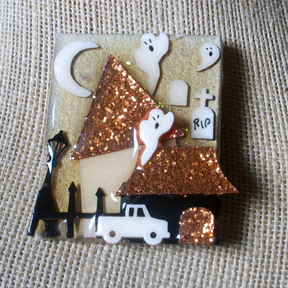 RARE Hard To Find Lucinda  Halloween House Pins Ghost Little Moon Glittery  61318