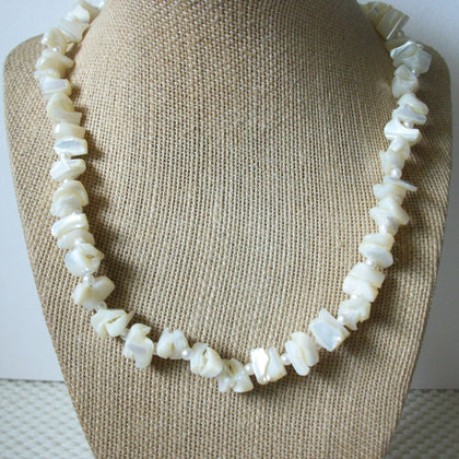 Vintage 19" Necklace Shell Mother Of Pearl Natural Shaped Chips 51216