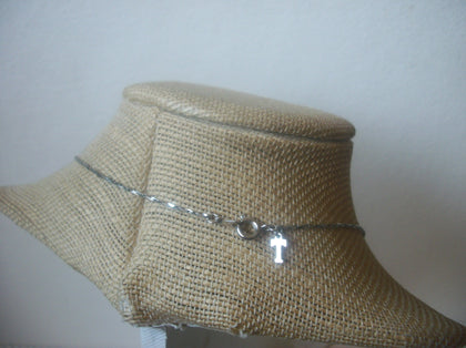 Gorgeous Vintage 22" Signed TRIFARI Green Peridot Glass Pendant Silver Tone Chain 030421