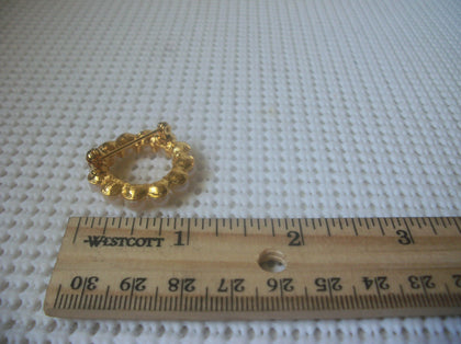 Vintage Brooch Pin, White Faux Pearl, Circular, Gold Tone, 90517