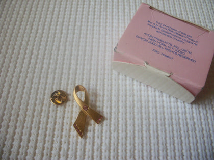 Vintage Stick Pin Signed AVON Pink Ribbon Gold Tone in original year 2000 Box 80817