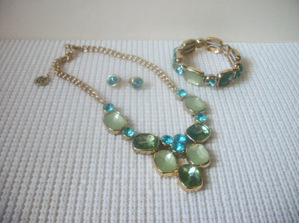 Vintage Jewelry Crown TRIFARI 3 Piece Set Blue Green Glass Crystal Rhinestones Gold Tone Necklace, Bracelet and Stud Earrings 121716