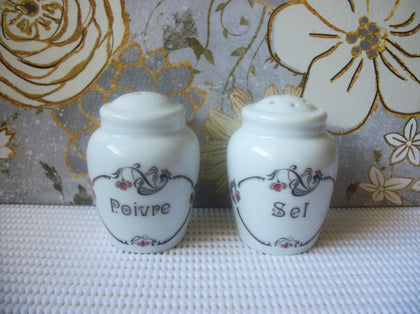 Gift Vintage Salt And Pepper Shaker Set Poivre Sel France Limoges White Porcelain Hand Painted C300
