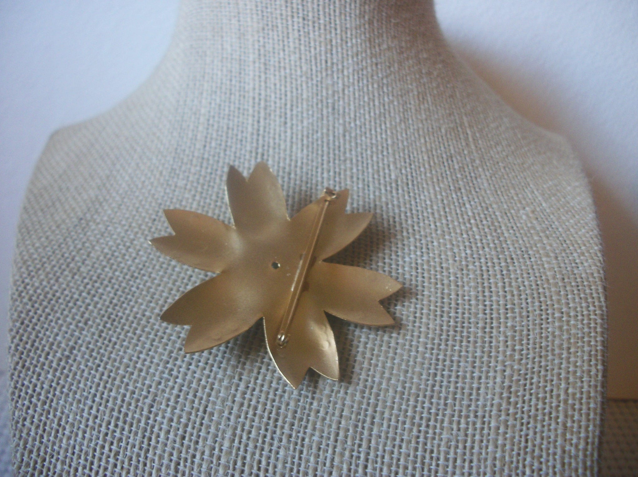 Matte Gold Silver Tone, Maltese Flower Vintage Brooch Pin 022221