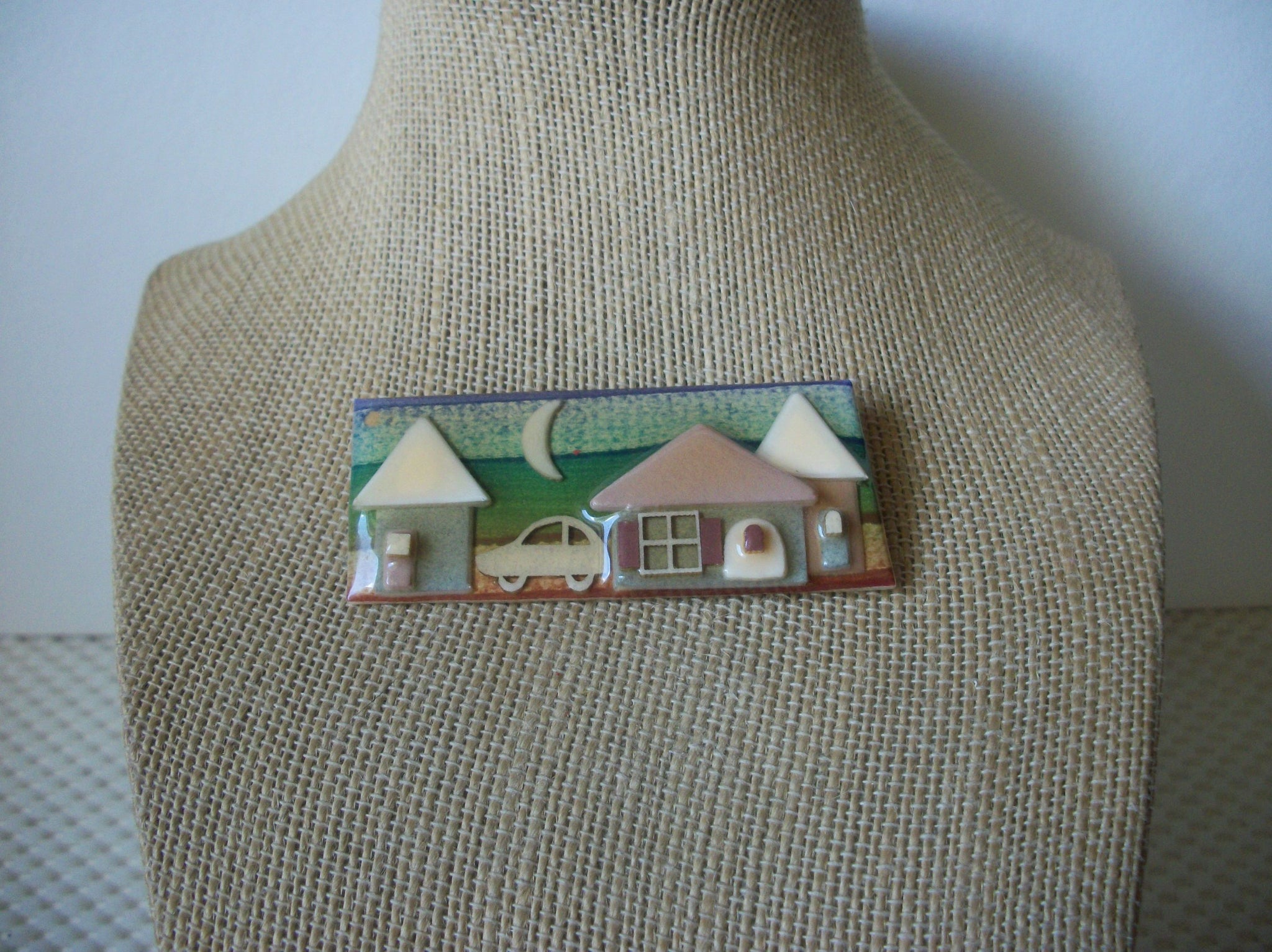 Vintage Lucinda House Pins, Calm Peaceful Mellow Day Happiness 43017