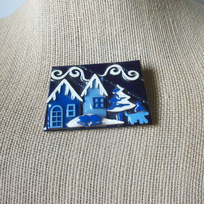 Highly Detailed Lucinda House Pins, Winter Wonderland Glittery Snow Little Dog 61318