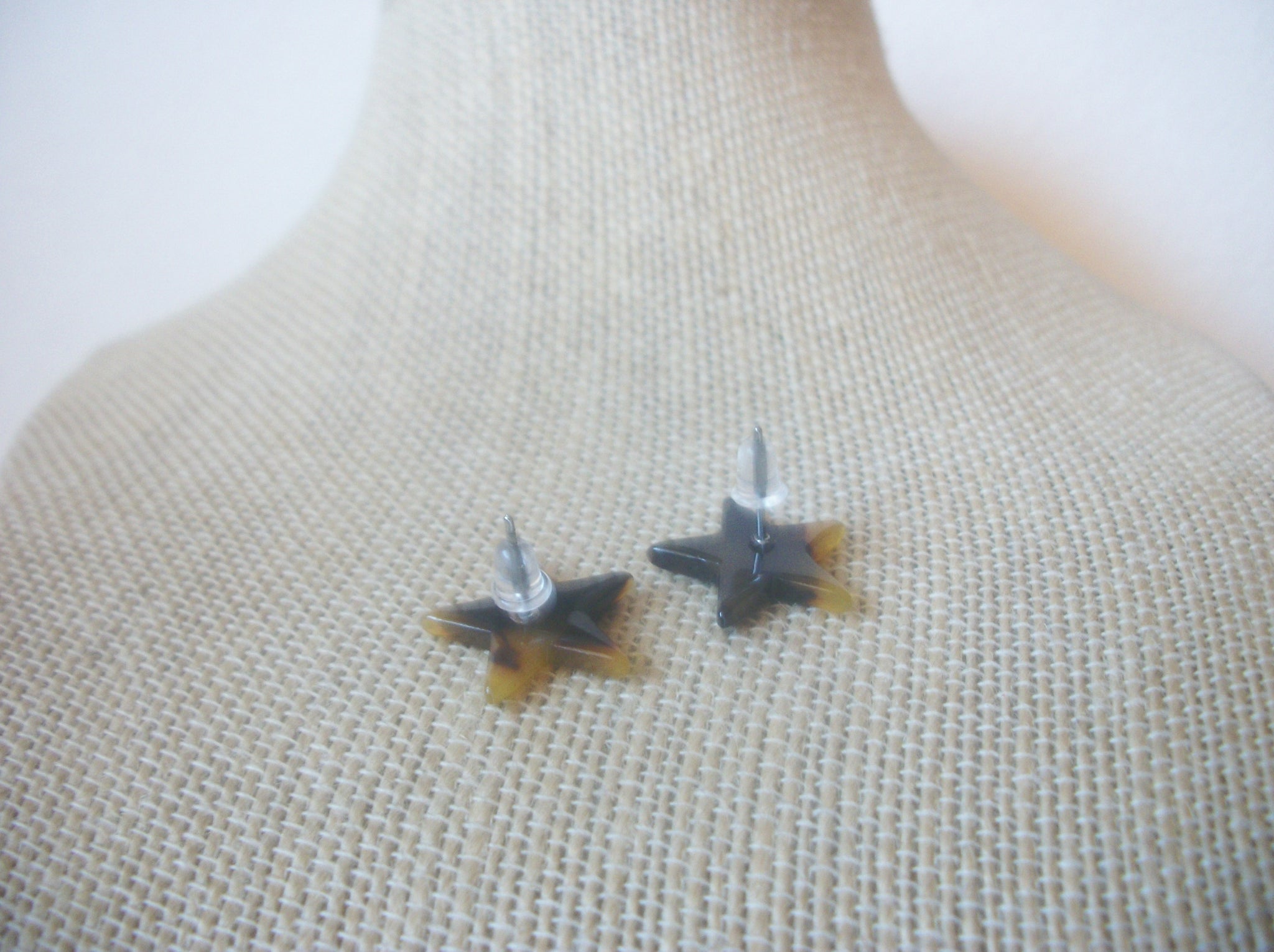 KYLIE Hand Made Tortoise Stud Star Earrings 40220