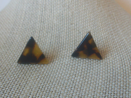 KYLIE Hand Made Tortoise Stud  Modernist Earrings 40220